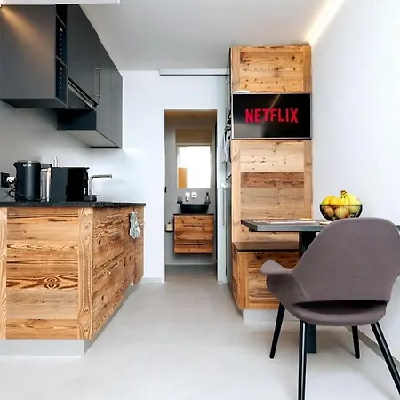Apartment Small But Wow! With Pool @ The