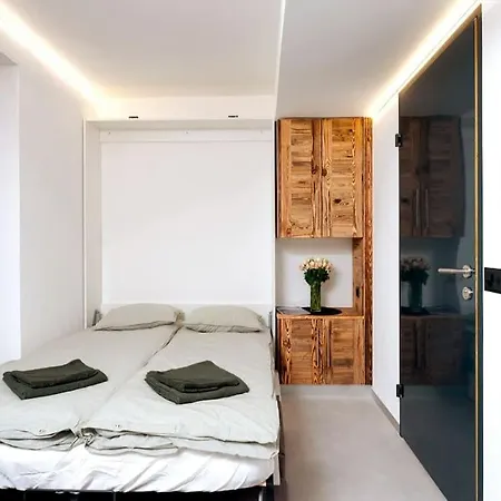 Small But Wow! With Pool @ The Apartamento Crans-Montana